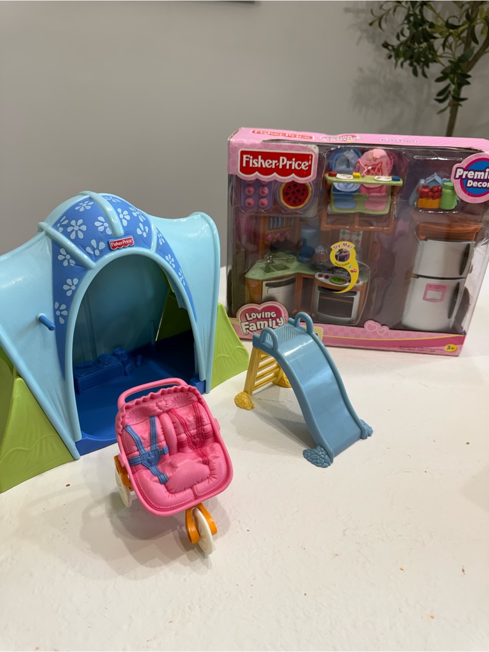 Fisher price loving family dollhouse accessories